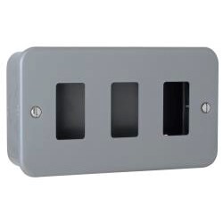 Click GridPro Metal Clad 3 Gang Faceplate and Mounting Box